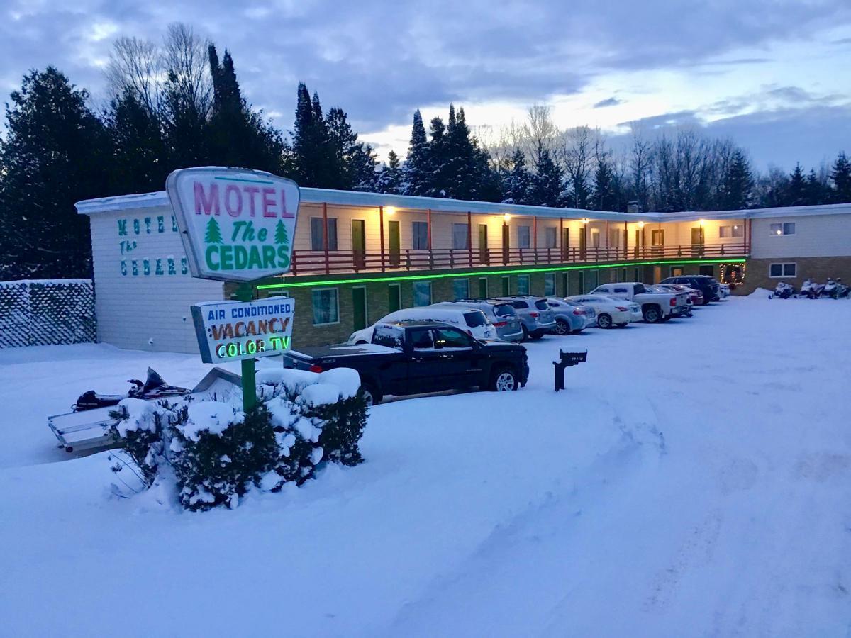 เดอะซีดาร์ส โมเทล Motel ไอรอนวูด ภายนอก รูปภาพ